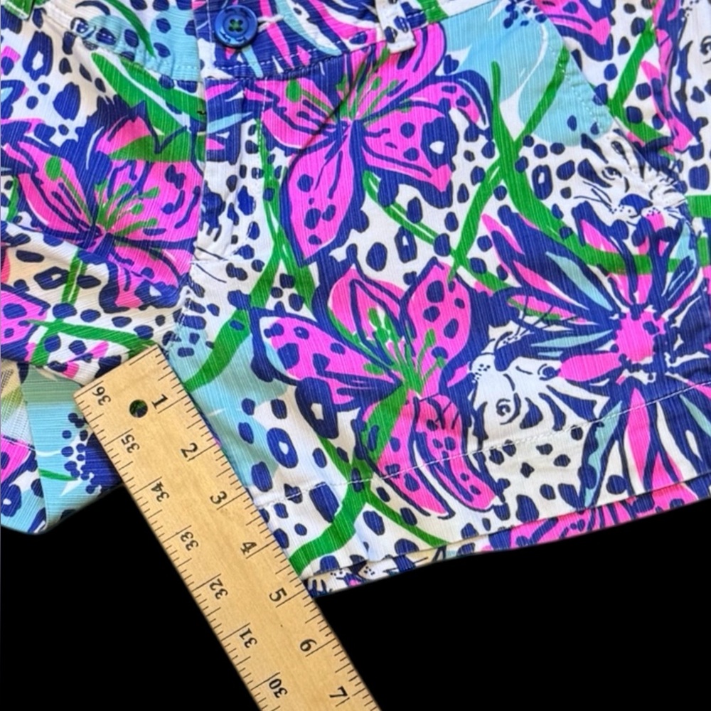 Lilly Pulitzer Shorts - Picture 9 of 9